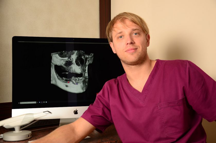 Cirkoniniai dantų implantai - norintiems turėti estetišką šypseną