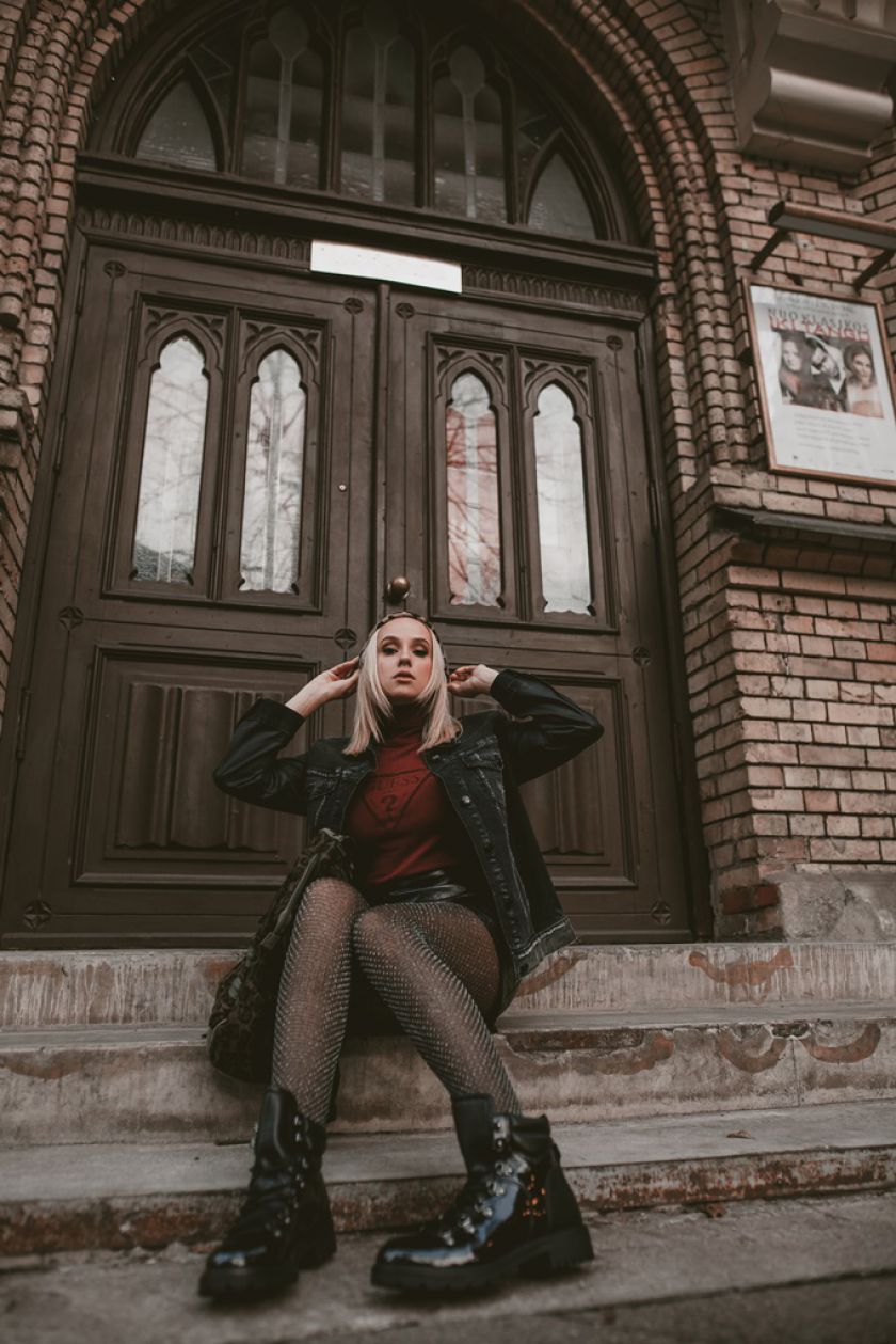 Stilistė V. Šaulytė atskleidė, koks vienas batų stilius bus madingiausias šią žiemą