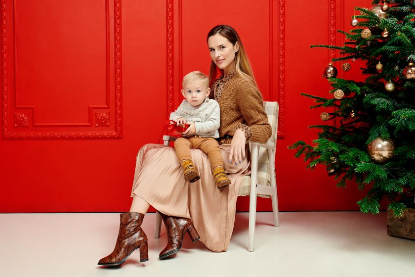 Trys žinomos mamos pristatė šventinius savo ir vaikų įvaizdžius 