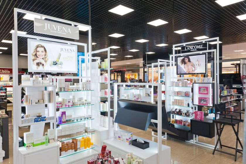 Po rekonstrukcijos „KristiAnos“ salonas Vilniaus „Akropolyje“ tapo moderniausiu Baltijos šalyse 