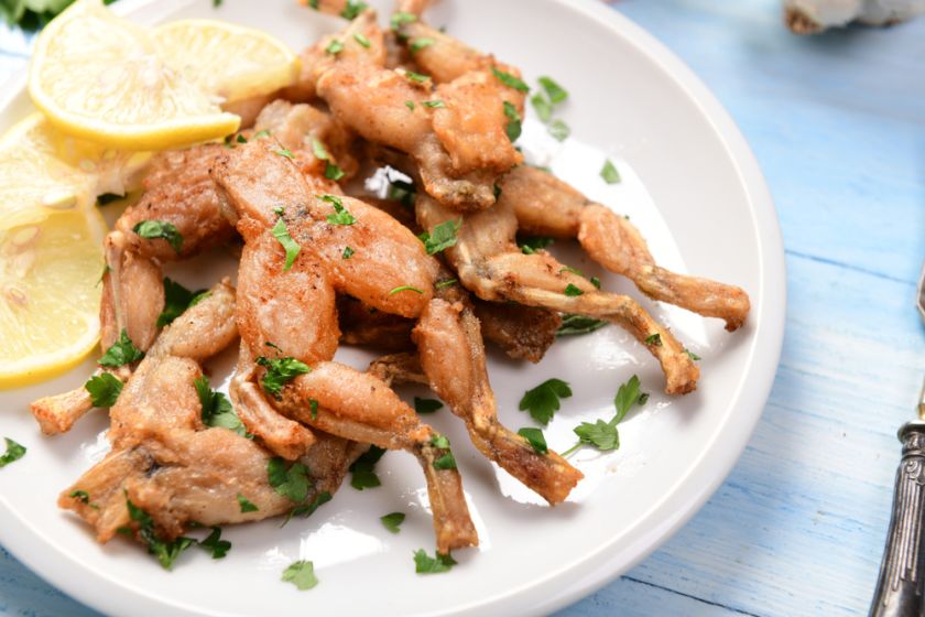 Prancūzų maisto kultas: nuotaikingos istorijos ir V. Radzevičiaus troškintų varlių šlaunelių receptas