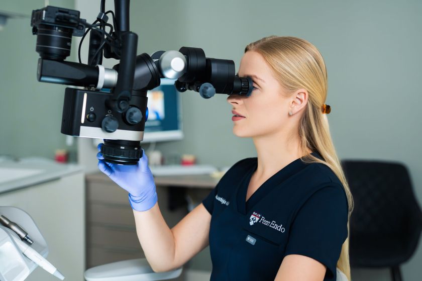 Pasaulinė endodontijos diena: ką iš tiesų veikia gydytojas endodontologas