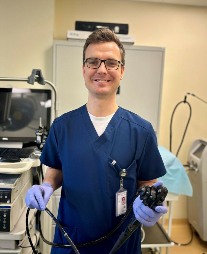 Jie galėjo likti užsienyje. Kodėl patyrę medikai grįžta dirbti į Santaros klinikas?